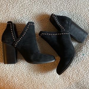 Steve Madden Ankle Boots — Size 7 — Black Suede — 3.5“ Heel